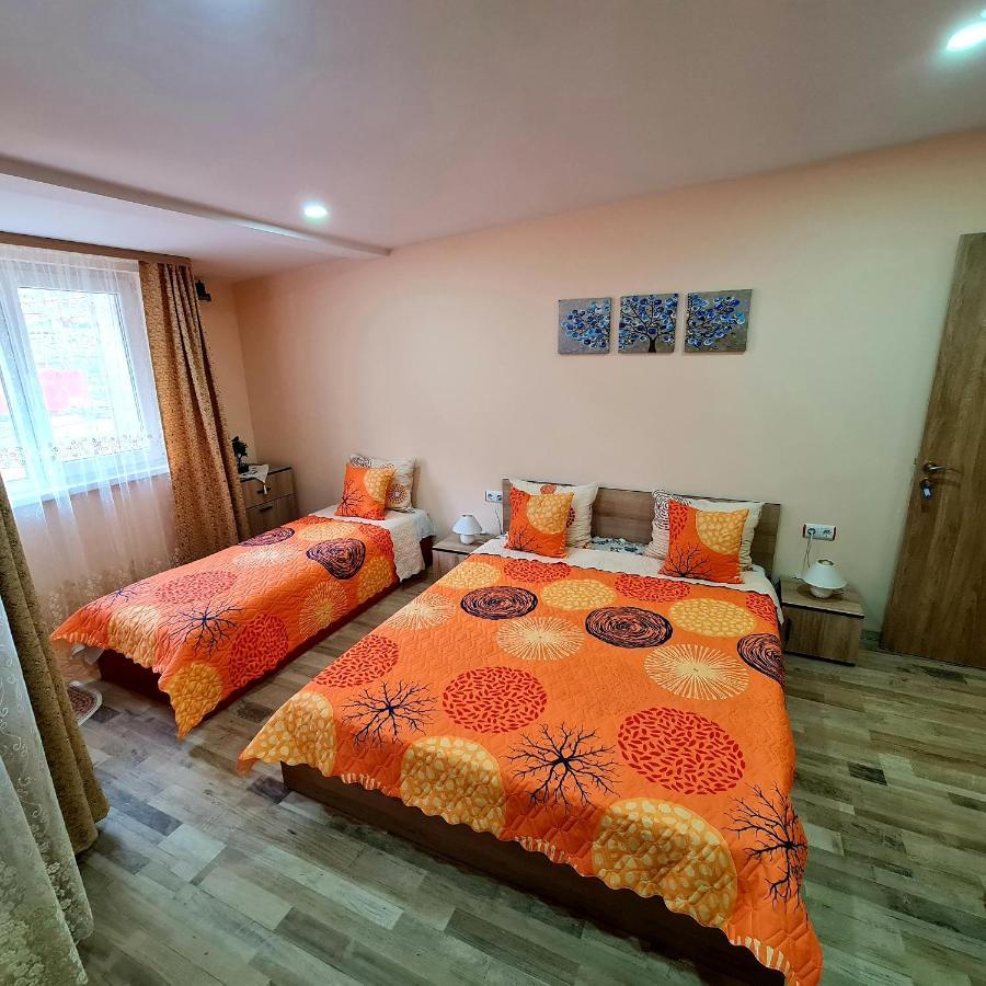 Fema Guest House Balchik Bagian luar foto