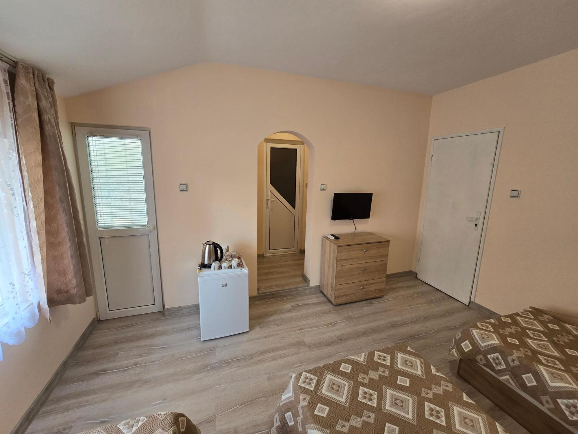 Fema Guest House Balchik Ruang foto